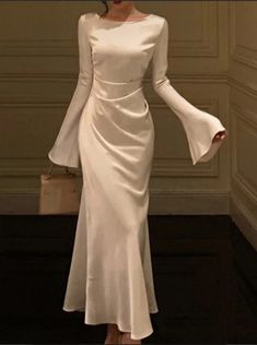 Elegant Banquet Dresses, Full Sleeves Midi Dress, Winter Dresses For Women For Party, Satin Full Sleeve Dress, Slim Dresses Long, Prom Dresses Full Sleeve, Winter Dresses Formal, Winter Dress Outfit Formal, Satin Dresses With Sleeves