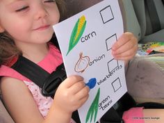 Shopping List-could use in dramatic play or a grocery store Restaurant Preschool, Preschool Restaurant, Preschool Nutrition, Literacy Corner, Berry Painting, Play Village, Preschool Food, Preschool Room, Emergent Literacy