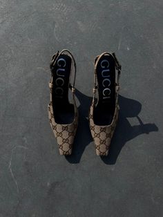 Aesthetics, shoes, heels, pumps, shoes aesthetics, minimalistic, minimalist, aesthetic feed, instagram post, gucci aesthetic, gucci shoes, gucci heels, gucci pumps, gucci, aesthetic photo, dark aesthetics, instagram aesthetics, aesthetic picture, instagram aesthetic picture, dark instagram feed, dark instagram aesthetic Gucci Gift, Cute Casual Shoes, Heels Gucci, Gucci Shoes Heels, Gucci Pumps, Gucci Heels, Gucci Gifts, Vintage Heels