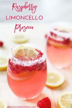 Genieße den Sommer mit diesem erfrischenden Raspberry Limoncello Prosecco Cocktail. Dieser spritzige Cocktail ist eine Kombination aus fruchtigen Himbeeren, italienischem Limoncello und prickelndem Prosecco. Der perfekte Drink für einen sonnigen Tag!
#RaspberryLimoncelloProsecco #SommerCocktail #Erfrischung Cocktail Prosecco, Prosecco Cocktail Recipes, Limoncello Cocktails, Prosecco Cocktails, Refreshing Summer Cocktails, Cocktail Sauce, Summer Cocktail Recipes, Cocktail Drinks Recipes, Alcohol Drink Recipes