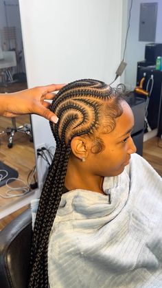 Straightbacks With Curls, 8 Straight Backs, All Back Hairstyle With Attachment, Straight Back Feed In Braids With Beads, Straight Backs With A Heart On The Side, All Back Hairstyle, Big Twist Braids Hairstyles, Black Hair Video, Black Kids Braids Hairstyles