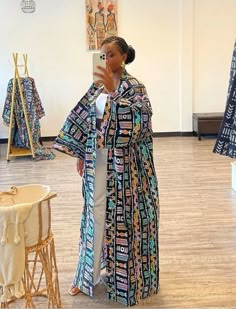 Long kimono in 100% cotton wax Long Kimono Set, Traditional Long Kimono, Long Kimono Plus Size, Kimono Coats & Jackets, Mode Kimono Wax, Kimono Fashion Ankara, Ankara Kimono Outfit, Kimono Fashion Street Style Casual, Kimono Ankara Styles