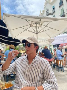 Italian Guys, Club Atmosphere, Boat Outfit, Yacht Outfit, Old Money Aesthetics, Country Club Aesthetic, Money Aesthetics