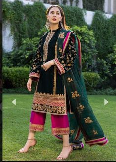 Very lovely dresses idea Long Frok, Desi Suits, Haniya Amir, Anarkali Kurtis, Zainab Chottani, Desi Dress, Hania Amir