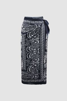 Paisley Print Knot Side Midi Skirt – Micas Edgy Glam, Velvet Bustier, Shoulder Knots, Wrap Mini Skirt, Metal Lace, Beautiful Clothes, Satin Mini Dress, Color Contrast, List Style