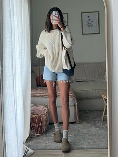 Shorts With Clogs, Style Boston Birks, Bostons And Socks, Birkenstock Boston Clogs Outfit Fall, Birkenstock Boston Outfit Socks, Outfits With Boston Birks, Coffeshop Outfits, Women’s Clog Outfit, Cork Clog Outfit