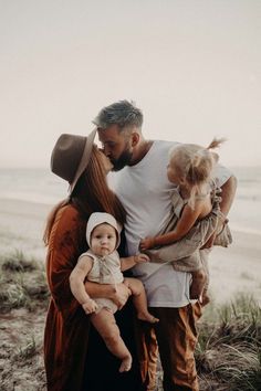 Babies At The Beach, Love Her Wild, Fall Family Portraits, Lauren Phillips, Family Portrait Poses, Family Christmas Pictures