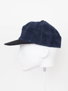 Vintage Deadstock 90s 1990s Blank Black & Navy Blue Suede Baseball Cap | Unisex Mens Womens Hat | Genuine Leather | One Size Fits Most - Size 57 Deadstock vintage - unworn Unisex cap - men's & women's Genuine two tone suede leather - very soft Elastic strap at the back - to fit most sizes For 10% off your first purchase visit - www.marlowvintage.com ** For shipping outside Australia - the cap will need to be packed completely flat to ship internationally. EXCELLENT vintage condition - deadstock Womens Hat, Cap Mens, Blue Suede, Trucker Cap, Black And Navy, Suede Leather, Hats For Women, Black Blue, Baseball Cap