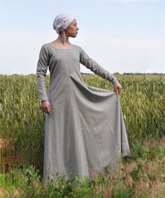 Medieval Women's Cotehardie Middle Ages Dress 13th 15th - Etsy Medieval Long Sleeve Dresses For Fall, Long Sleeve Dress For Larp, Fitted Medieval Dress With Long Sleeves, Fitted Long Sleeve Medieval Dress, Elegant Medieval Dress For Fall, Long Sleeve Medieval Dress With Historical Design For Fall, Fall Medieval Dress With Long Sleeves, Fall Medieval Dress With Historical Design, Medieval Dresses With Historical Design For Fall