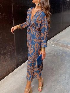 Women's Polyester Graphic Print V Neck Maxi Dress Long Sleeve Spring Fall 2024 - $29.99 Long Sleeve Elegant Dresses, Winter Mini Dresses, Look Casual Chic, Breezy Dress, Cotton Blends Dress, 70 Dress, Long Blouse, Look Chic, Elegant Dress