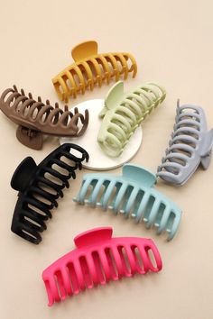 Matte Hair, Hair Accessories Clips, Claw Hair Clips, French Hair, Hair Claw Clip, Christmas Hair, Over Sized, Hair Claws & Clips, Claw Clip