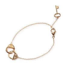 Set your look loose or lock it down — whichever you prefer. Either way, this provocative bracelet isn’t likely to be forgotten. Available in silver, gold, and rose gold. 14k gold & rose gold plated sterling silver chain 5.75" & 6.75" length Adjustable Hypoallergenic Simple Silver Jewelry, Lock It, Jewelry Lookbook, Jewelry Inspo, Dream Jewelry, Gold Plated Silver, Cute Jewelry