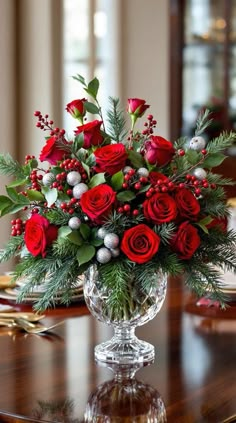 festive holiday color combinations Christmas Floral Centerpieces Elegant, Large Vase Christmas Arrangements, Christmas Floral Arrangements Diy Vase, Christmas Floral Centerpieces For Table, Christmas Centerpiece For Dining Table, Flowers In Christmas Tree, Christmas Flowers Bouquet, Flowers On Dining Table, Winter Floral Arrangements Home