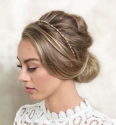 Elegant Minimal Crystal Headband, Bridal Hair piece Wedding – AMYO Bridal Bridal Hair Short Bob, Bridal Hair Short, Hair Short Bob, Short Blonde Haircuts, Short Brown Hair, Short Wedding Hair