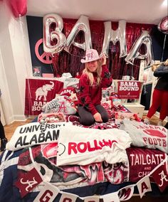 Alabama Bed Party, Ole Miss Bed Party, Bama Aesthetic, University Of Alabama Aesthetic, Bama University, Gameday Outfit Alabama, Alabama Cheer, Alabama Tuscaloosa