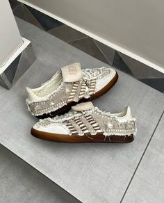 Preppy Shoes, Vanilla Girl, 2024 Style, Fancy Shoes, Lace Sneakers, Shoe Inspo, Stockholm Fashion, Only Shoes