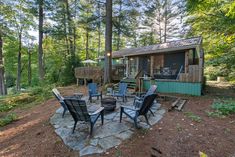 $789K for this fully furnished Muskoka cottage with a screened-in porch and a backup generator