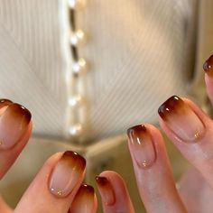 Short Nails Brown Design, Fall Nails Gradient, Nail Natural Design, Brown Gradient Nails, Squoval Nail Designs, Gel X Extensions Nails, Brown French Manicure, French Tips Color, Brown Nails Aesthetic