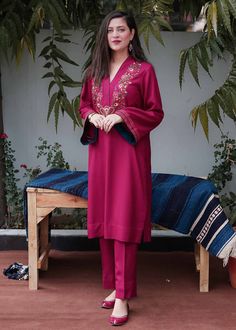 Deep Pink - Laam Kashmiri Suits, Stylish Kurtis Design, Resham Embroidery, Pink Kurta, Beautiful Pakistani Dresses, Basic Wear