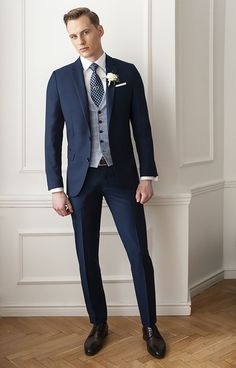 Blue Wedding Suit Groom, Navy Wedding Suit, Casual Wedding Suit, Blue Wedding Suit, Wedding Suits Men Blue, Men Wardrobe, Groom Blue Suit, Casual Groom Attire, Navy Suit Wedding