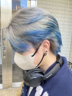 Silver Hair Dye Men, Hair Dye Ideas For Men, Blue Hair Men, Grey Dyed Hair, Blue Tips Hair, Silver Blue Hair, Silver Hair Men, White Hair Men, Bleached Hair Men