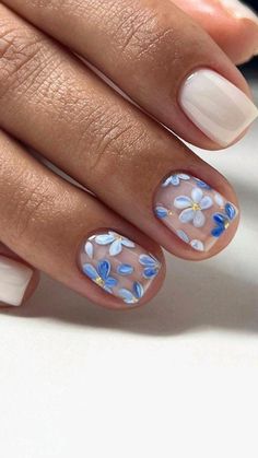 Gel Blue Nails Short, Summer Holiday Short Nails, Flowery Short Nails, Holiday Nails Summer Acrylic Blue, Nail Art Designs Natural Nails, Forget Me Not Nail Art, Short Nail Inspo Summer 2024 Square, Summer Nail Inspo Short, Short Biab Nails