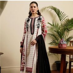 Brand New Unstitched Suit Upto Size Xl Off White Color - Lawn Latest Hussain Rehar Brand 2023 White Printed Long Sleeve Salwar Kameez, Elegant Long Sleeve Printed Salwar Kameez, Elegant White Printed Kurta, Hussain Rehar, Unstitched Suits, Off White Color, Brand Colors, Pakistani Dresses, Xl Dress