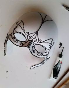 Using Marabu Relief Paste to add texture and decoration to the masks surface Volto Mask, Italian Masks, Blank Mask, Mask Shapes, Clothes Pegs, Venice Carnival