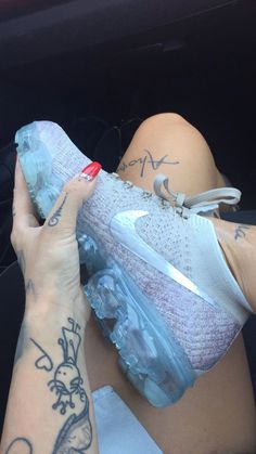 Vapor Max Nike Women Outfit Ideas, Nike Vapor Max Outfit Women, Pink Vapor Max Outfit, Vapor Max Nike Women Outfit, Vapor Max Outfit Women, Nike Vapormax Women Outfit Ideas, Vapormax Outfit Women, Vapor Max Outfit, Vapor Max Nike Women