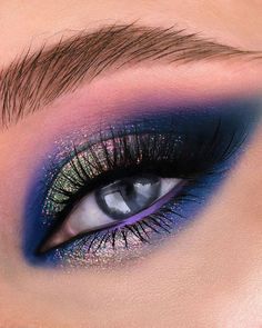 Smoky Eye Tutorial, Smoky Eyeliner, Duochrome Eyeshadow, Smoky Eyeshadow, Silk Texture, Opal Moonstone, Sleepy Head, Eye Makeup Pictures, Purple Makeup