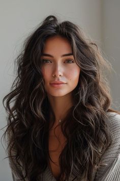 Girls Hairstyles Easy, Modern Haircuts, Long Layered Haircuts, Stylish Haircuts, Balayage Brunette, Haircut For Thick Hair, Foto Art, Long Layered Hair, Long Wavy Hair