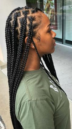 Med Knotless Braids, Boxbraids Hairstyle, Single Braids Hairstyles, Cabello Afro Natural, Hairstyles 2024, Single Braids