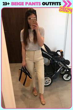 Beige pants and a striped t-shirt combo for an effortlessly fresh look. This simple yet stylish pairing keeps things light and breezy, making it perfect for a relaxed day of errands or casual meet-ups. French Inspired Outfits, Super Casual Outfits, Blue Tweed Jacket, Fashion Travel Outfit, Black Button Up Shirt