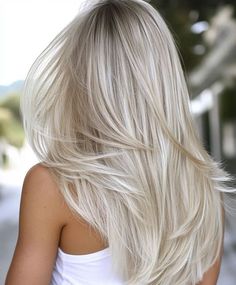 51 Platinum Blonde Hair Color Ideas for a Fresh New Look - Page 14 of 17 - The Fusion Feed Vanilla Platinum Blonde Hair, Creamy Vanilla Blonde Hair, Highlights For Long Hair, Platinum Blonde Hair Color Ideas, Vanilla Blonde, Platinum Blonde Balayage, Soft Balayage