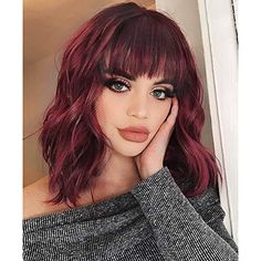 Red Hair With Bangs, Vivid Hair Color, Amazing Makeup, Red Wigs, Grunge Hair, Brunettes, Hairstyles With Bangs