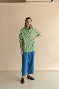 Runaway Bicycle VITI - GREEN STRIPES Green Striped Shirt Outfit, Mood Board Fashion, Sapphire Blue, Green Stripes, Comfortable Outfits, Stripe Print, Daily Fashion, Striped Shirt, Shirt Outfit