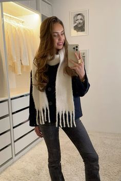 Stockholm Fashion, Fall Fits, Winter Fits, Scandi Style, Daily Workout, Dream Wardrobe, Fitness Inspo, Stylish Outfits, New Fashion