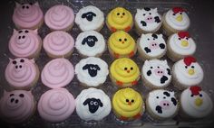 there are many cupcakes that have been decorated with farm animals and sheep on them