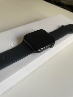 Apple Watch Unboxing, Apple Watch Phone, Apple Watch Black, Apple Watch Colors, Black Apple Watch, Apple Watch Series 6, Apple Watch Se, Iphone Watch