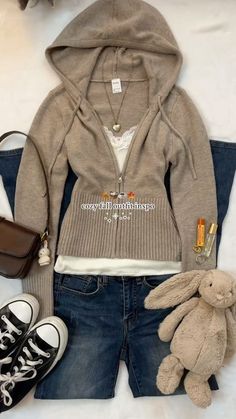 Katie Sturino, Trends 2025, Winter Apparel, Diy Winter, Cozy Fall Outfits, Woman Dresses, Stylish Winter Outfits, Outfit Inspo Casual