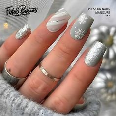 Click here to view more Fofosbeauty Press On Nails at lower price! Limited Edition Christmas Design Nails Decoration are here, with glossy extra-long stiletto shaped nails! Spare yourself a schlep to the salon with DIY false nails that also save you time and money. Wickedly chic one-of-a-kind manicures will make you look spellbindingly beautiful in a snap. Created exclusively for Fofosbeauty by top professional nail artists and social influencers, you wont find these styles anywhere else. Fofosb Kutek Disney, Winter Designs, Stunning Nails, Her Nails, Snowflake Nails, Stick On Nails, Manicure E Pedicure