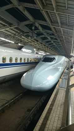 山陽九州新幹線 さくら Trains In Japan, Royals, Vehicles