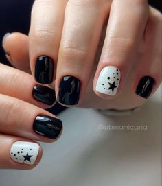 Cute Black Nails Ideas, Cute Black And White Nails, Black Nails Ideas, Cute Black Nails, Summer Nails Inspiration, Short Nail Ideas, Trending Summer Nails, Summer Nails Summer, Black And White Nails