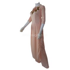 .Ao Dai Vietnamese Long Dress Set - Peach Ao Dai with Flower and white pearl on neck and wrist. Ao Dai hồng phấn kết hoa và hạt trai trắng .Stretchy fabric .Small Size: Waist 67 cm .Medium Size: Waist 69 cm Elegant Floral Embroidered Ao Dai For Summer, Summer Wedding Long Ao Dai, Ao Dai Vietnamese, Cheongsam Dress, Dress Set, Cheongsam, White Pearl, Stretchy Fabric, Mother Of The Bride