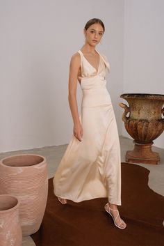 Ethereal Dramatic, Champagne Silk Dress, Flowy Silk Dress, Brown Satin Dress, Maxi Silk Dress, Angel Wedding, Ethereal Dress, Silk Dresses, Beige Dress