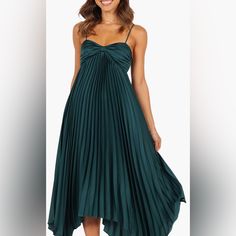 Nwt Vikki Pleated Sleeveless Satin Maxi Dress Newww Color: Green Slips On Over Head Sweetheart Neck Adjustable Straps Partially Lined 100% Polyester Hand Wash, Dry Flat Imported Sleeveless Midi Dress With Pleated Bodice For Cocktail, Green Spaghetti Strap Midi Dress For Casual Occasions, Green Spaghetti Strap Midi Dress For Casual Wear, Green Spaghetti Strap Midi Dress For Casual Days, Spaghetti Strap Dress With Pleated Bodice For Date Night, Date Night Dresses With Pleated Bodice And Spaghetti Straps, Pleated Sleeveless Maxi Dress For Party, Green Pleated Dress With Spaghetti Straps, Chic Sleeveless Pleated Dress With Pleated Bodice