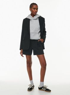 Aritzia Effortless Pant, Casual Shorts Outfit, Effortless Pant, Japanese Crepe, Short Bra, Aritzia Pants, Pleated Shorts, High Rise Shorts, Fashion Socks