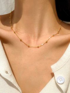 Neck Chain Design, Gold Simple Chain, Gold Neck Chain, Simple Necklace Designs, Hand Jewelry Rings, Gold Minimalist Jewelry, Blink Blink