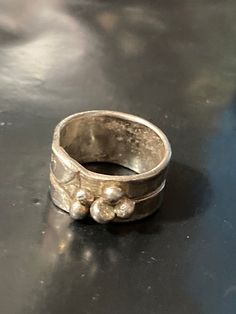 Heavy chunky SIZE M sterling silver ladies modernist wide 5 ball ring 6.5grams many other rings listed Kugel Ring, Fan Earrings, Lost Wax, Hand Cast, White Metal, Modern Jewelry, Rings Statement, Statement Rings, Jewelry Rings