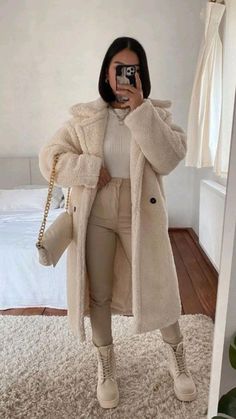 Mantel Outfit, Cute Thanksgiving Outfits, What To Wear Fall, Thanksgiving Outfit Women, Style Inspiration Casual, Trendy Outfits Winter, Winter Fashion Outfits Casual, Winter Outfits Cold, Trendy Winter